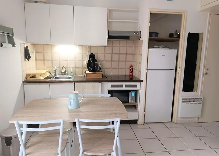 Pastel T2 Loggia 100m De La Appartamento